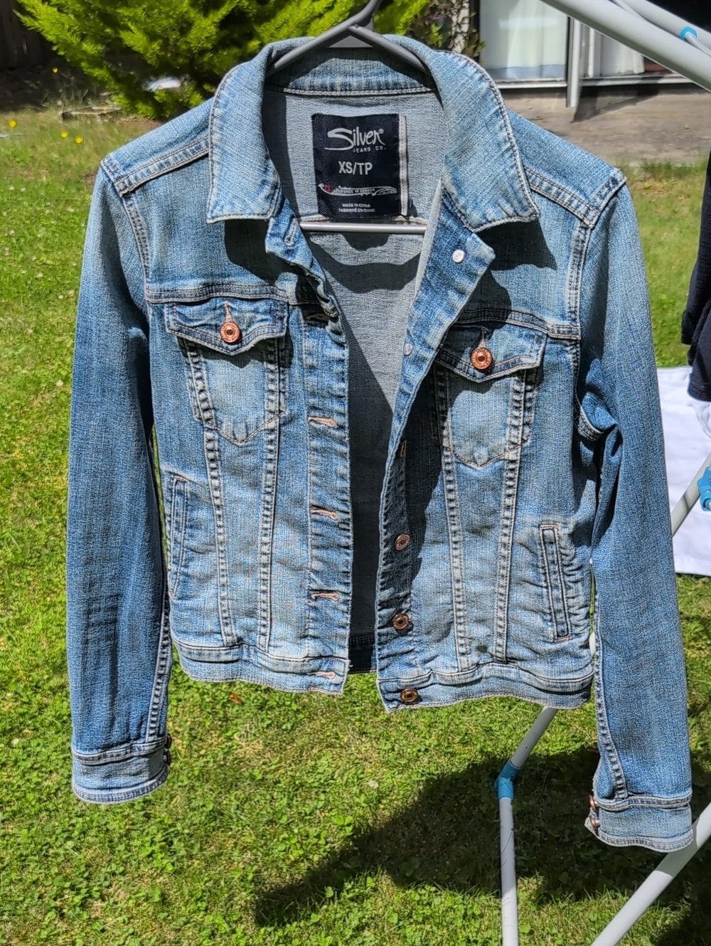 Silver Jeans Distressed Blue Denim Jacket XS